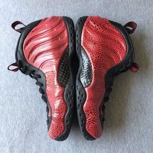 Nike Air Foamposite One 'Cracked Lava'